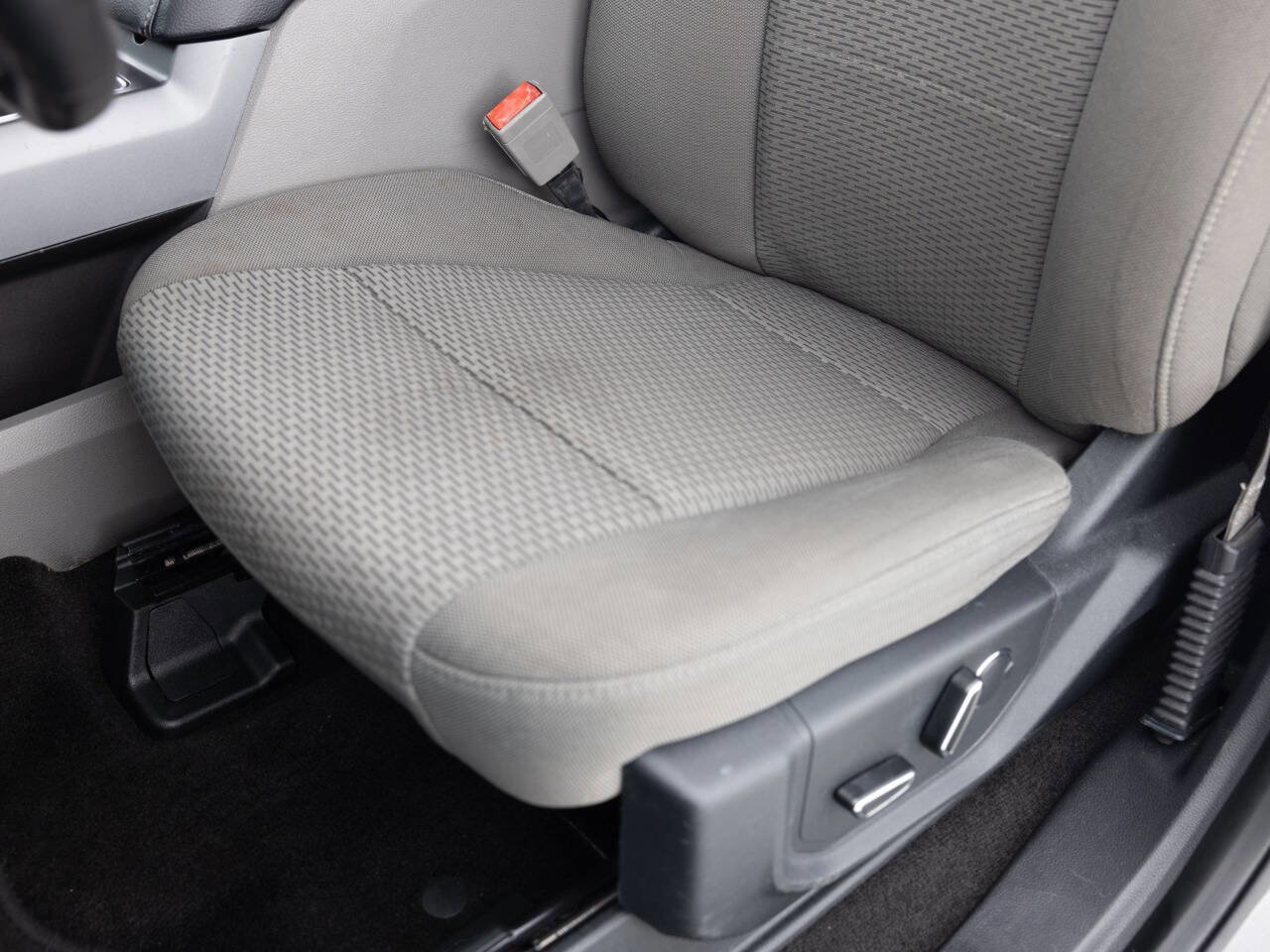 Used 2018 Ford F150 XLT w/ Equipment Group 302A Luxury image 25