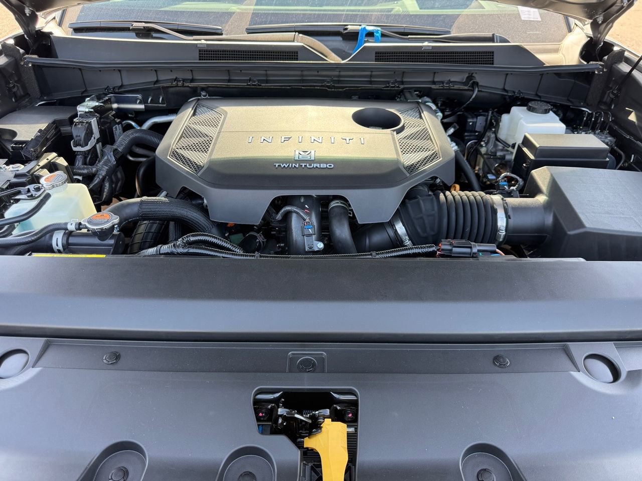 New 2026 INFINITI QX80 4WD image 29