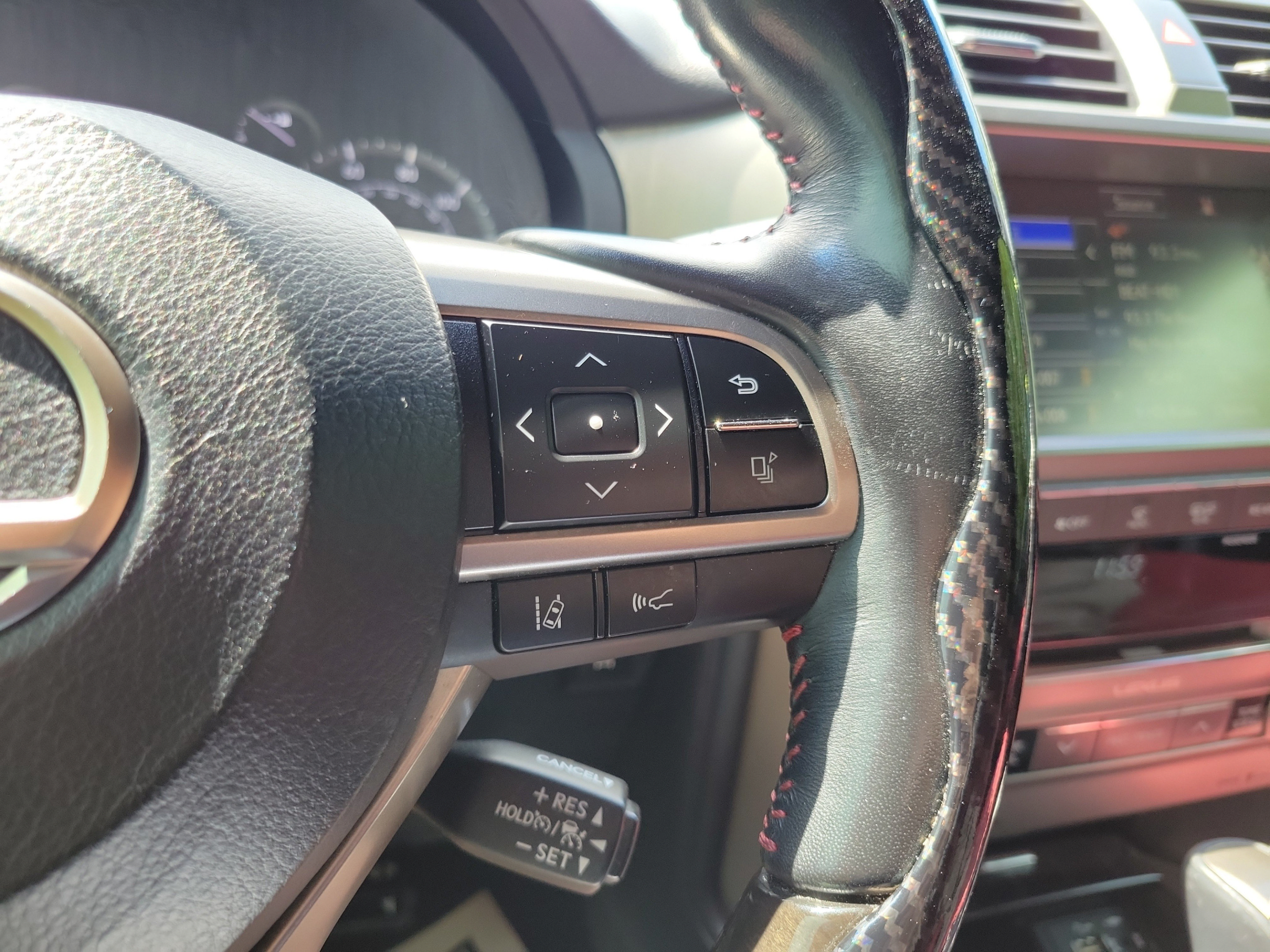 Used 2021 Lexus GX 460 Premium w/ Premium Package AWD/4WD image 19
