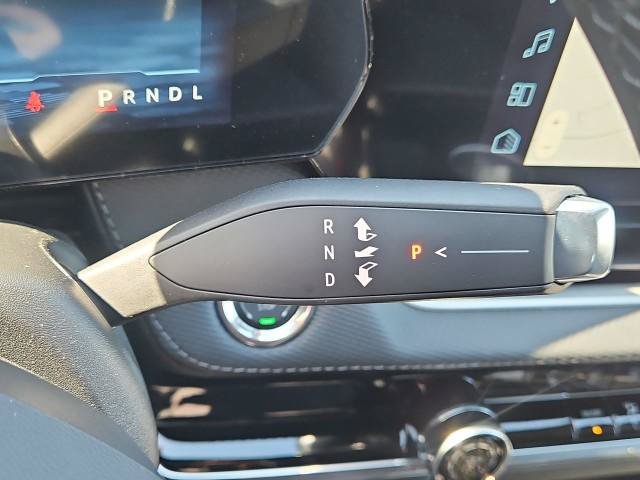 New 2027 Chevrolet Equinox LT FWD image 16