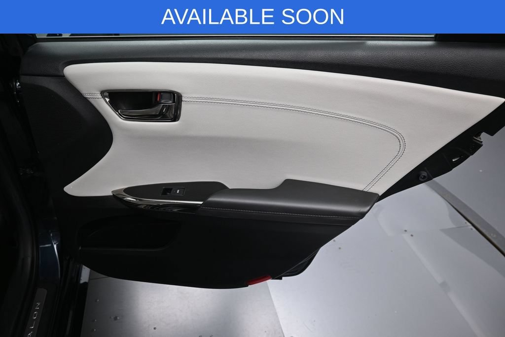 Used 2016 Toyota Avalon Limited w/ Toyota Safety Sense Package FWD image 36