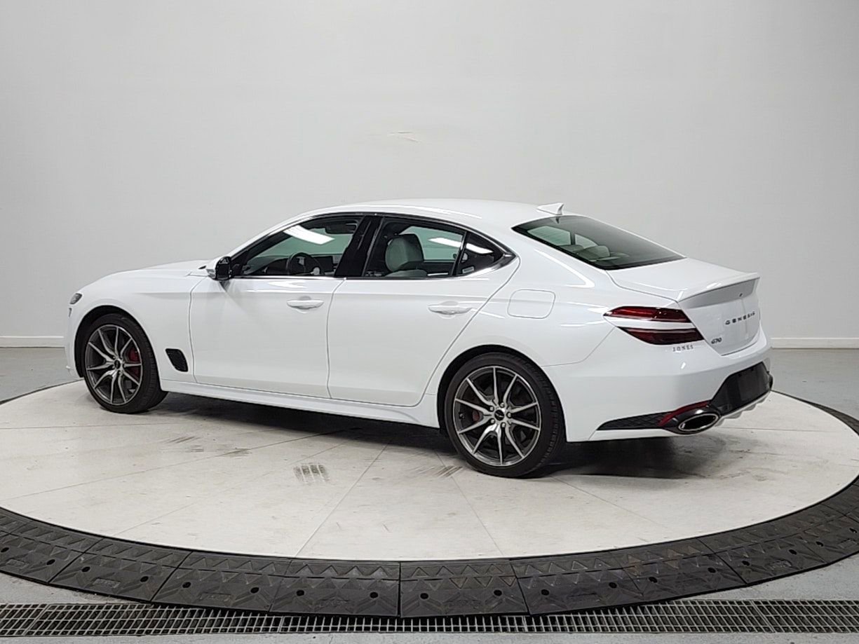 Used 2025 Genesis G70 2.5T RWD image 5