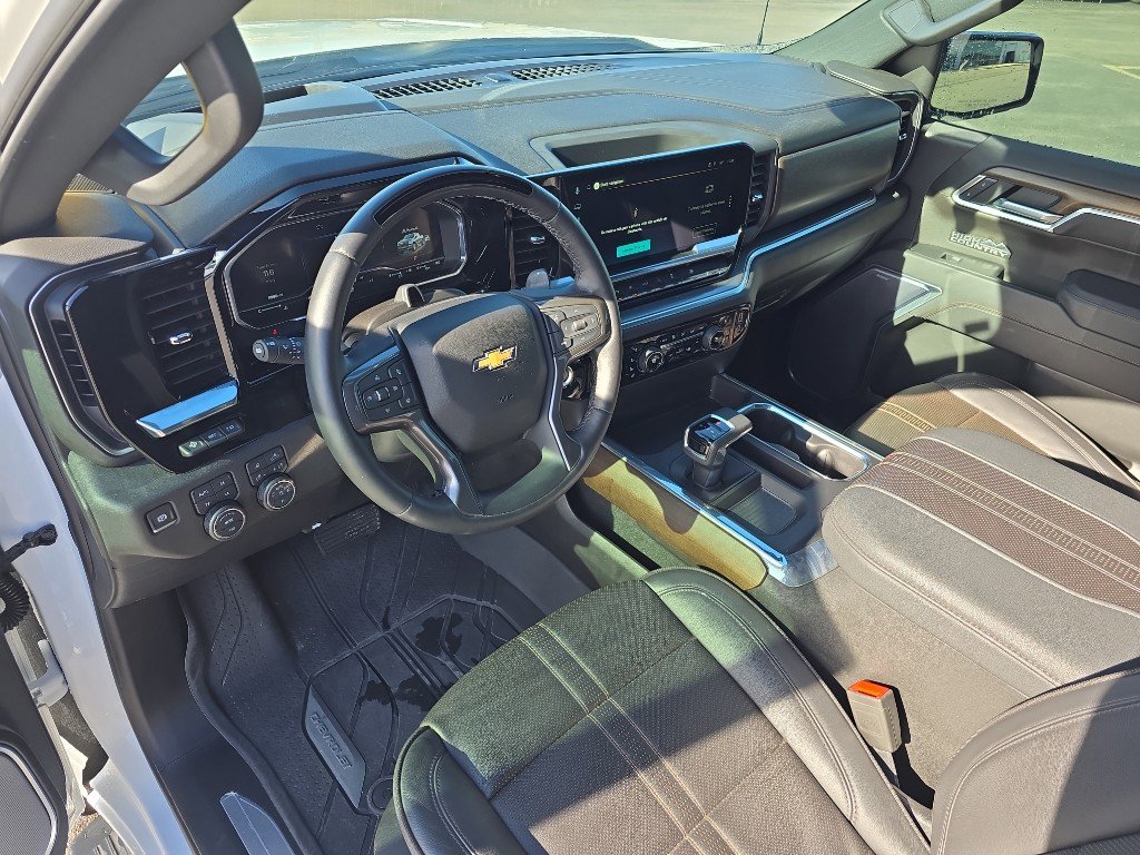 Used 2025 Chevrolet Silverado 1500 High Country w/ High Country Premium Package image 19