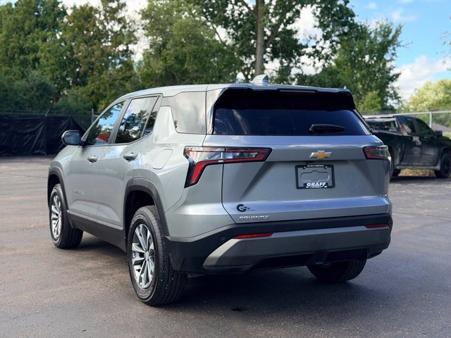 Used 2026 Chevrolet Equinox LT FWD image 6