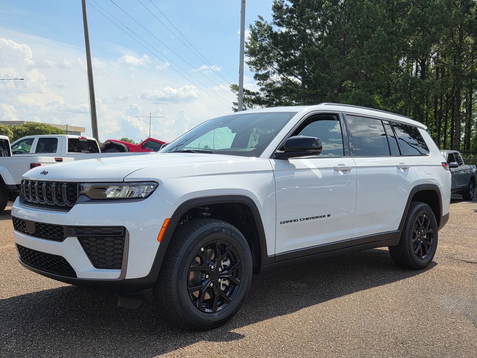 New 2026 Jeep Grand Cherokee L 2WD image 1