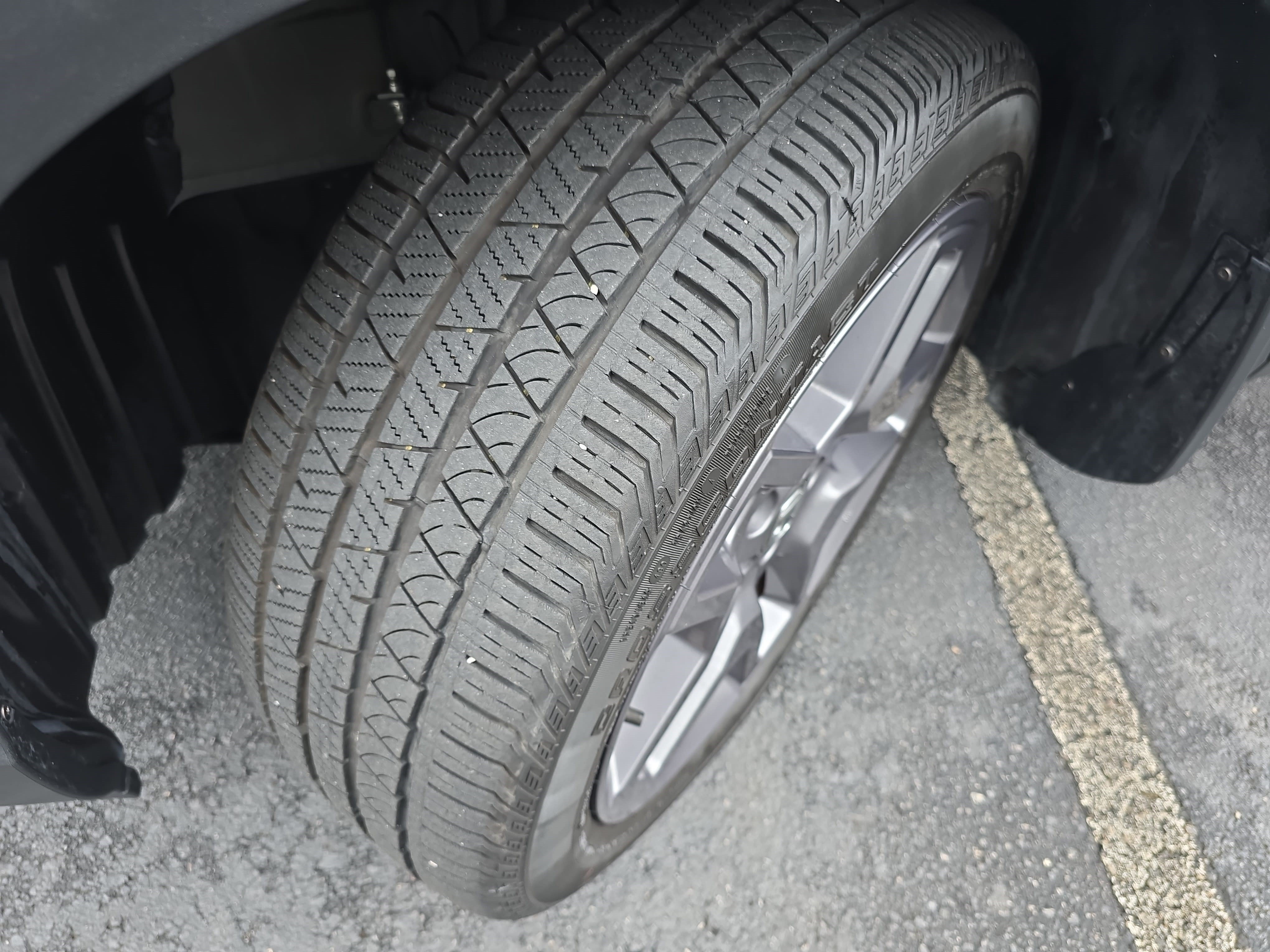 Used 2023 Honda Passport EX-L image 32