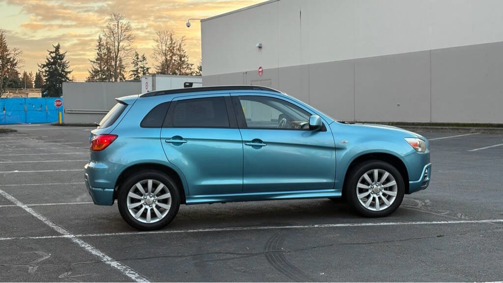 Used 2011 Mitsubishi Outlander Sport SE image 6