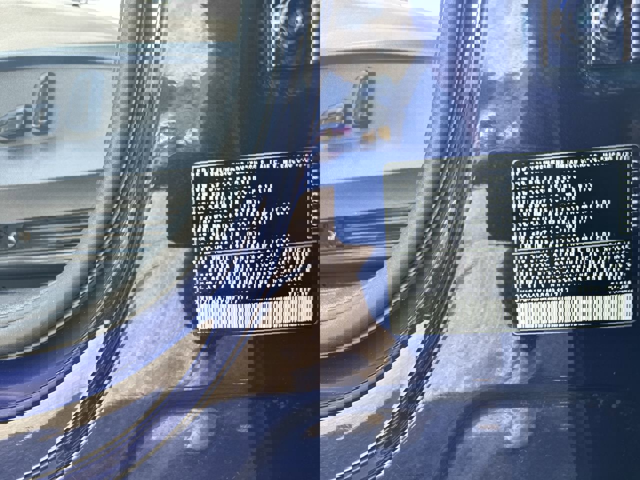 Used 2023 Volkswagen Tiguan SE image 24