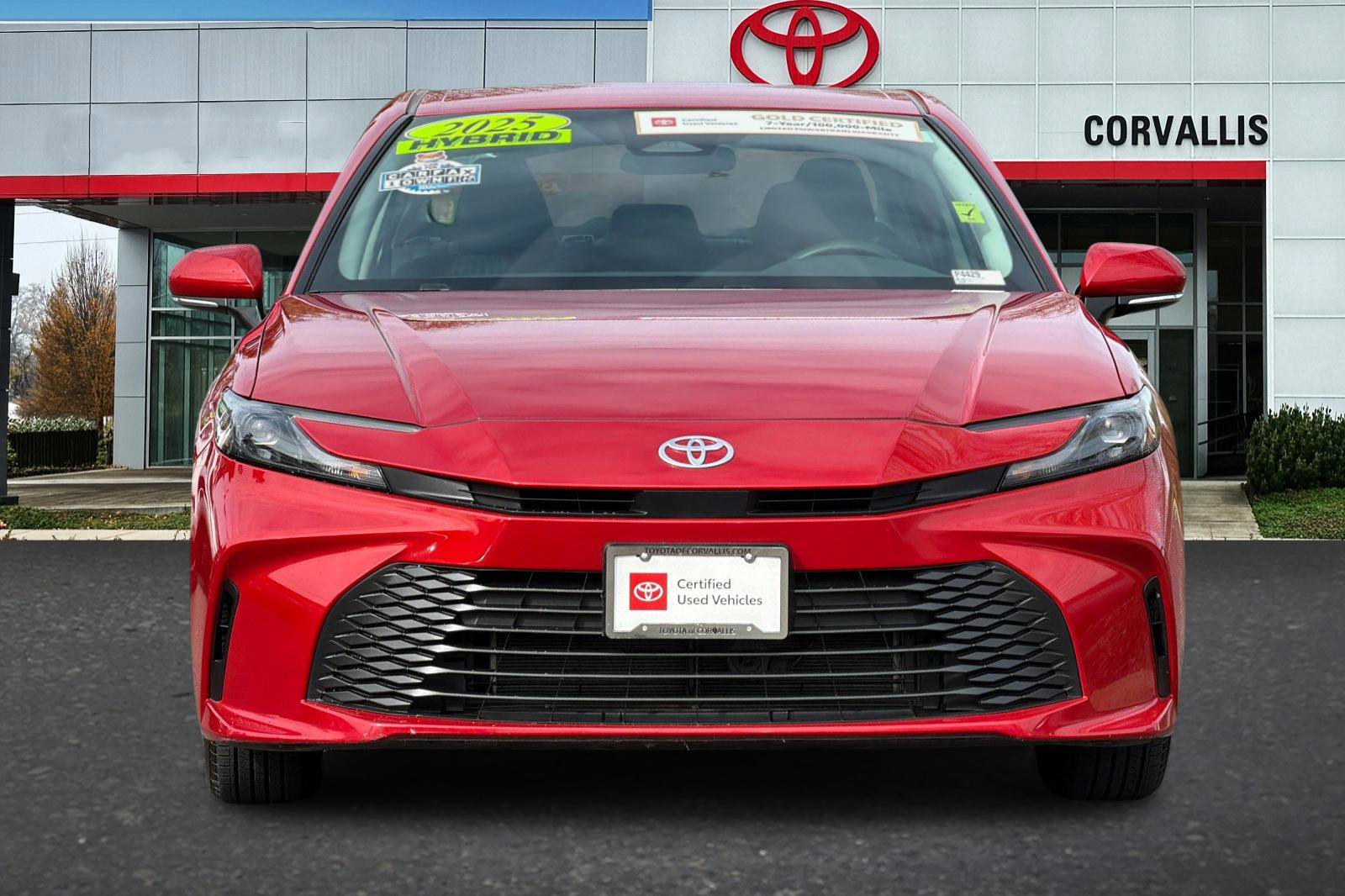 Certified 2025 Toyota Camry LE image 9