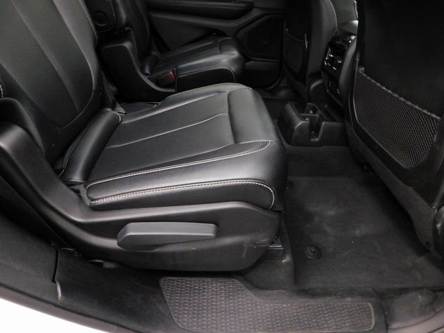 Used 2024 Jeep Grand Cherokee L Limited w/ Luxury Tech Group II image 29