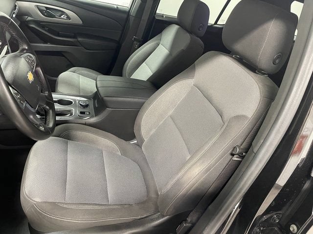 Used 2023 Chevrolet Traverse LT AWD/4WD image 12