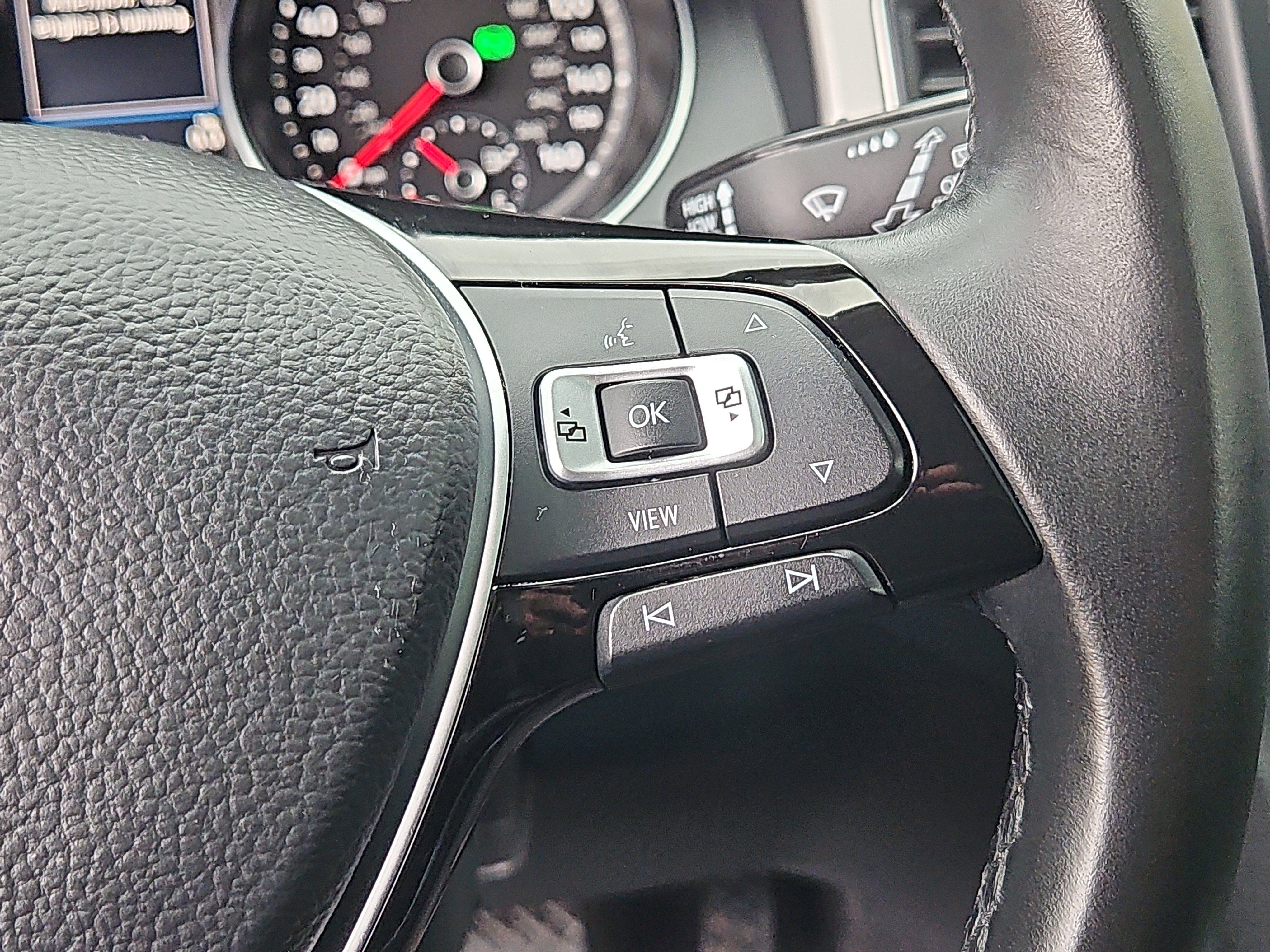 Used 2019 Volkswagen Atlas SE w/ Panoramic Sunroof Package image 20