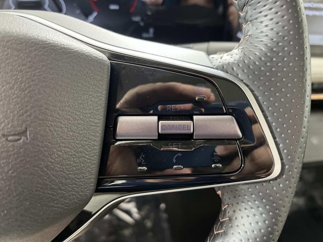 Used 2023 Nissan Ariya FWD image 32