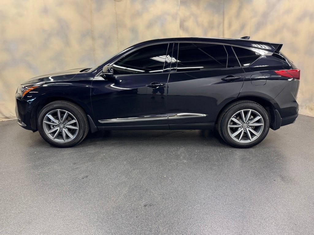 Used 2024 Acura RDX w/ Technology Package AWD/4WD image 3