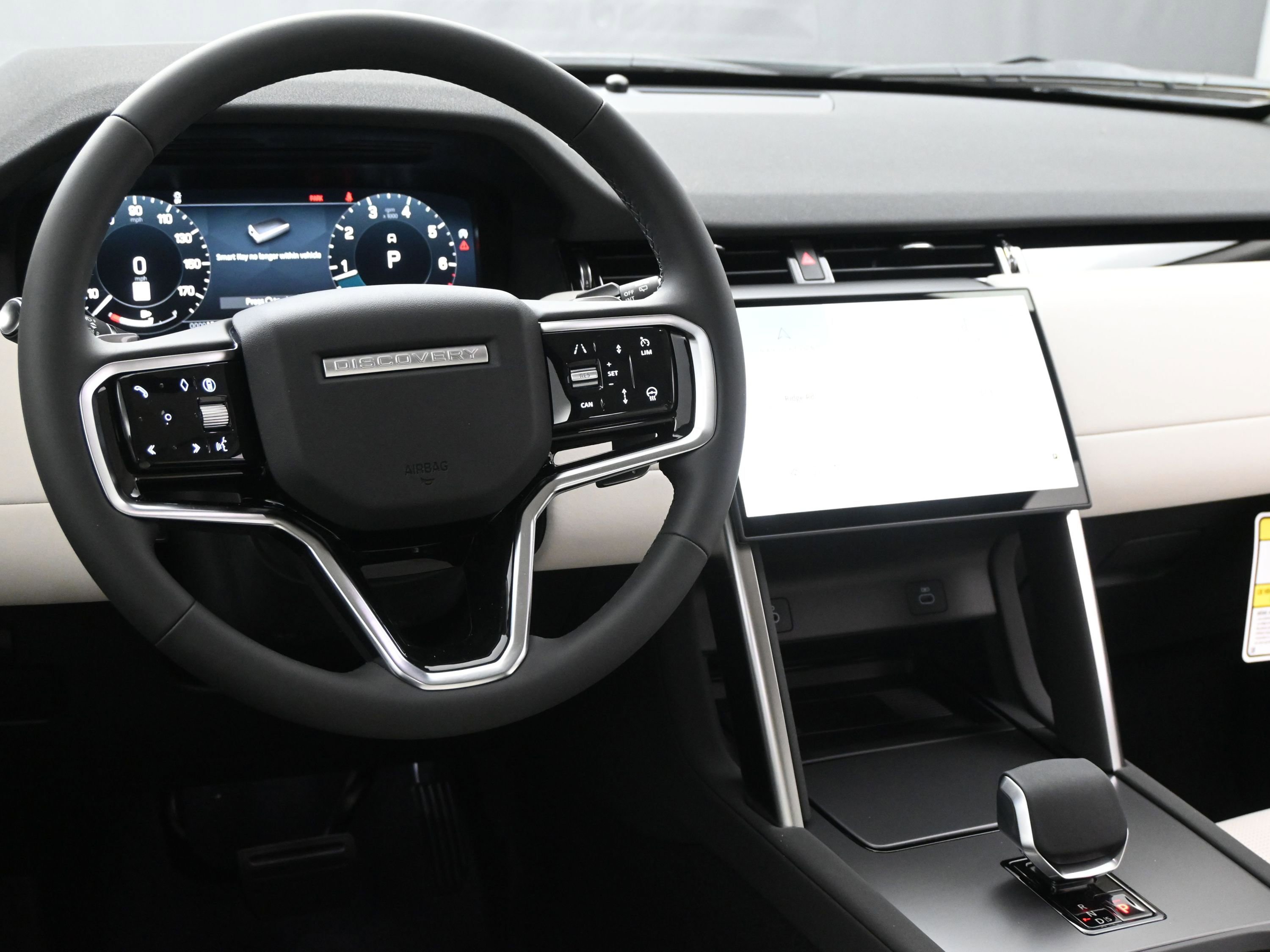 New 2025 Land Rover Discovery Sport S image 7