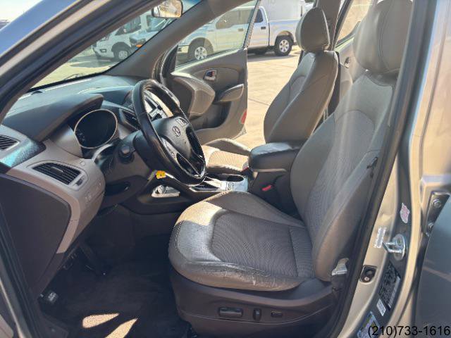 Used 2015 Hyundai Tucson SE image 16