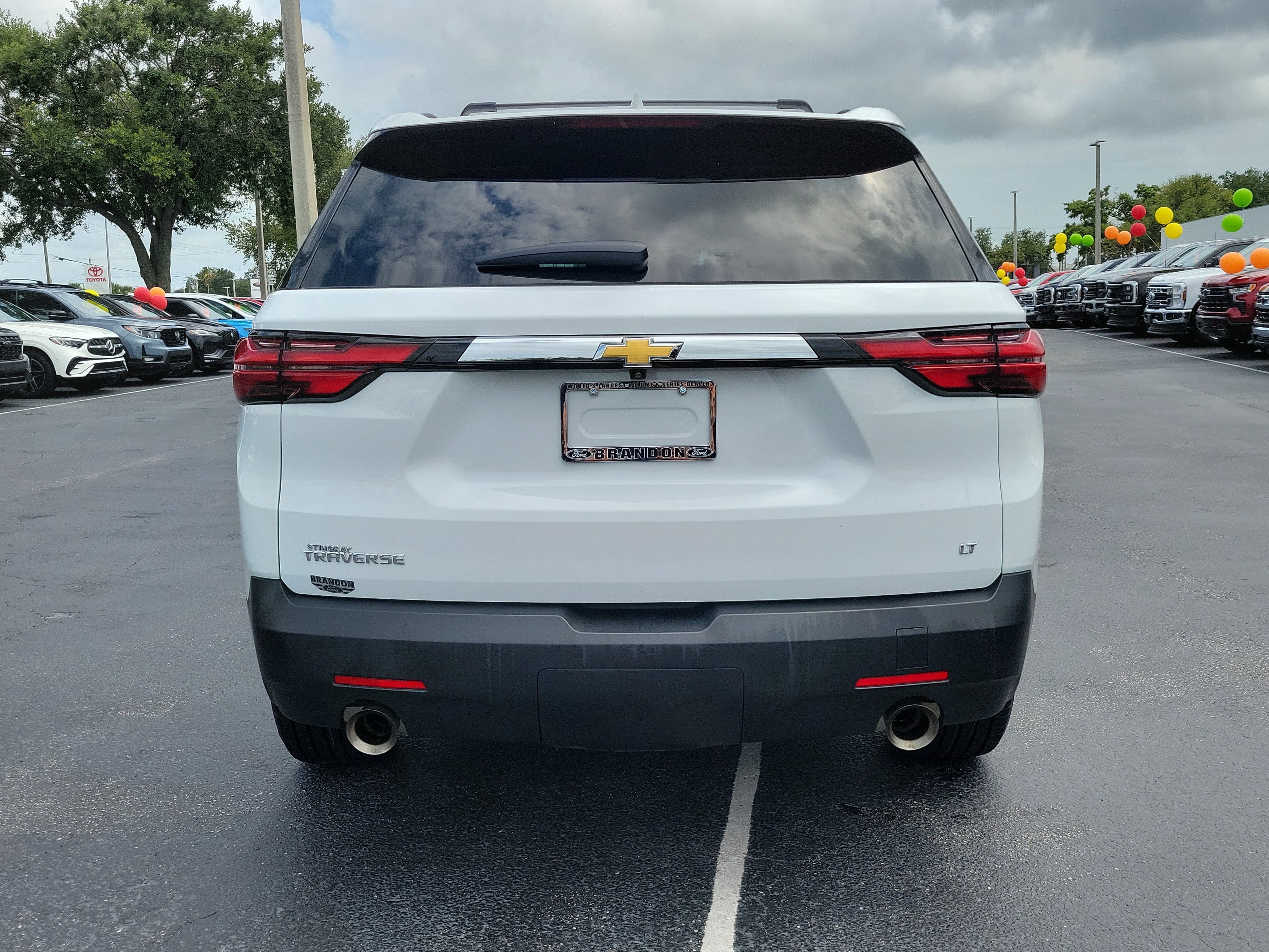 Used 2023 Chevrolet Traverse LT FWD image 8