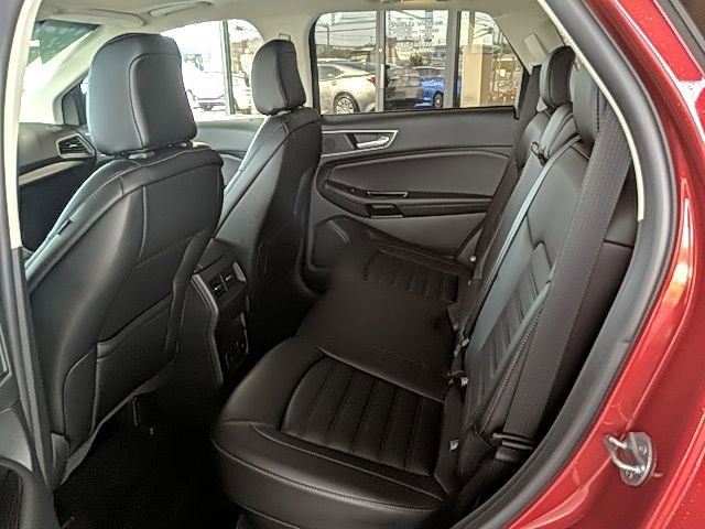 Used 2020 Ford Edge SEL w/ Convenience Package image 17