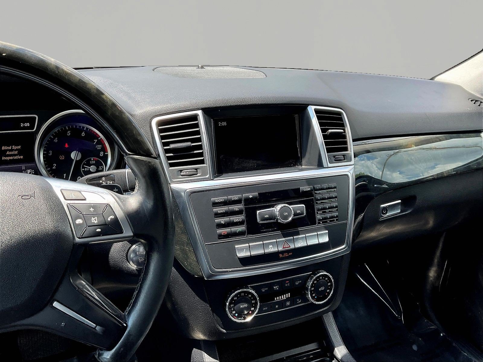 Used 2014 Mercedes-Benz ML 350 4MATIC image 9