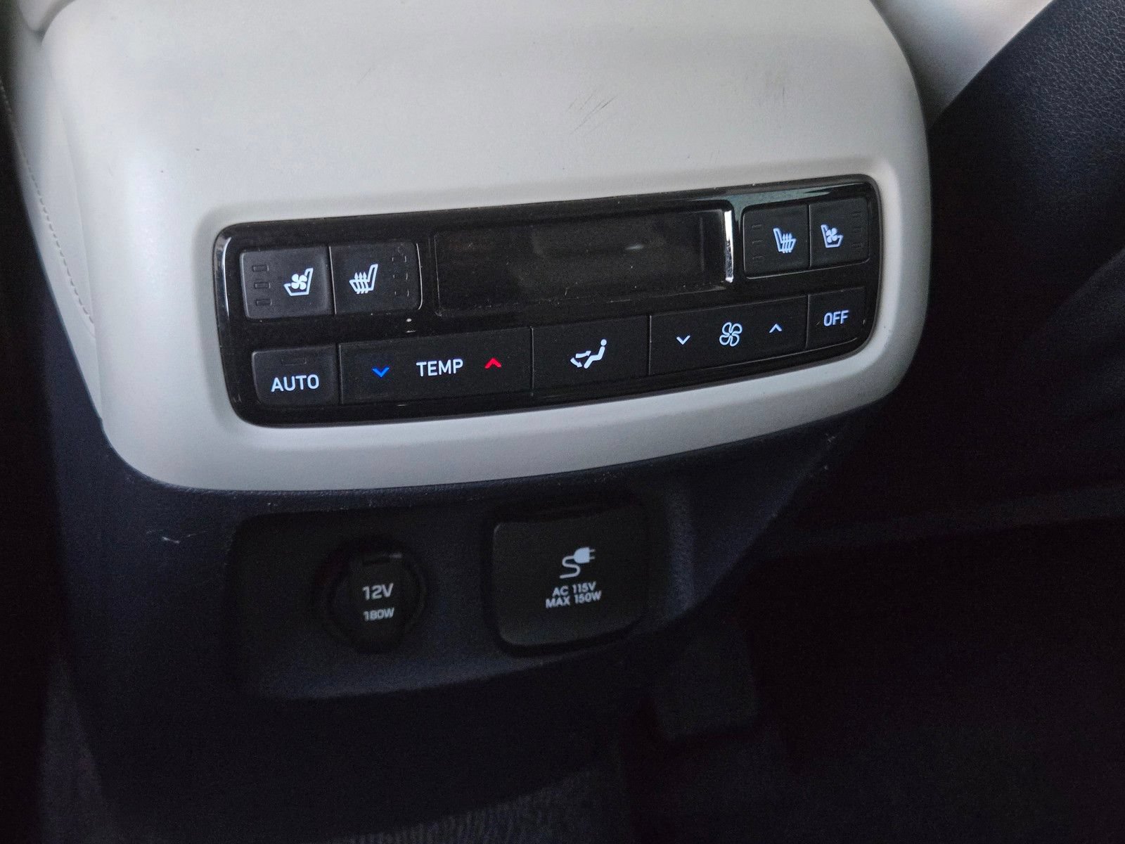 Used 2024 Hyundai Palisade Calligraphy FWD image 13