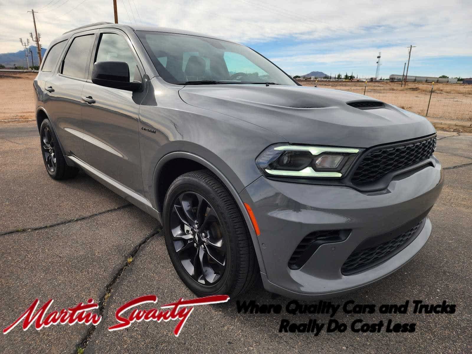 Used 2025 Dodge Durango R/T w/ Blacktop Package AWD/4WD video 1