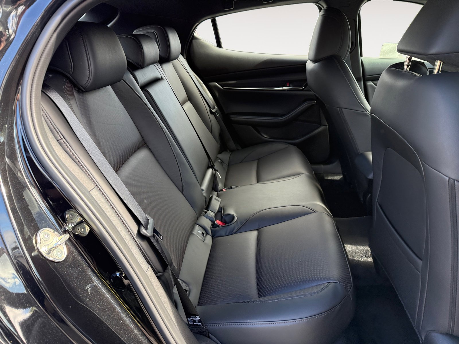 New 2026 MAZDA MAZDA3 2.5 S Hatchback w/ Premium Pkg image 18