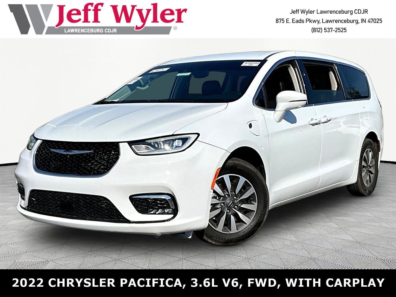 Used 2022 Chrysler Pacifica Touring-L w/ Uconnect Theater Family Group