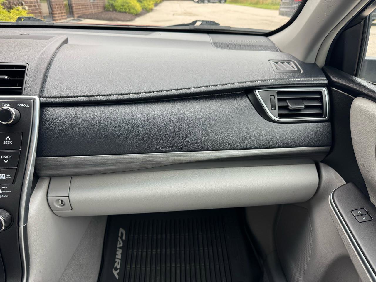 Used 2016 Toyota Camry XLE w/ Protection Package (Q2) FWD image 17