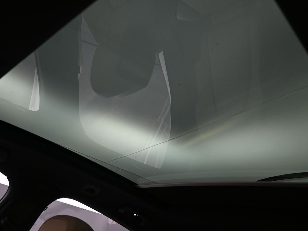 New 2025 Porsche Cayenne Coupe image 28
