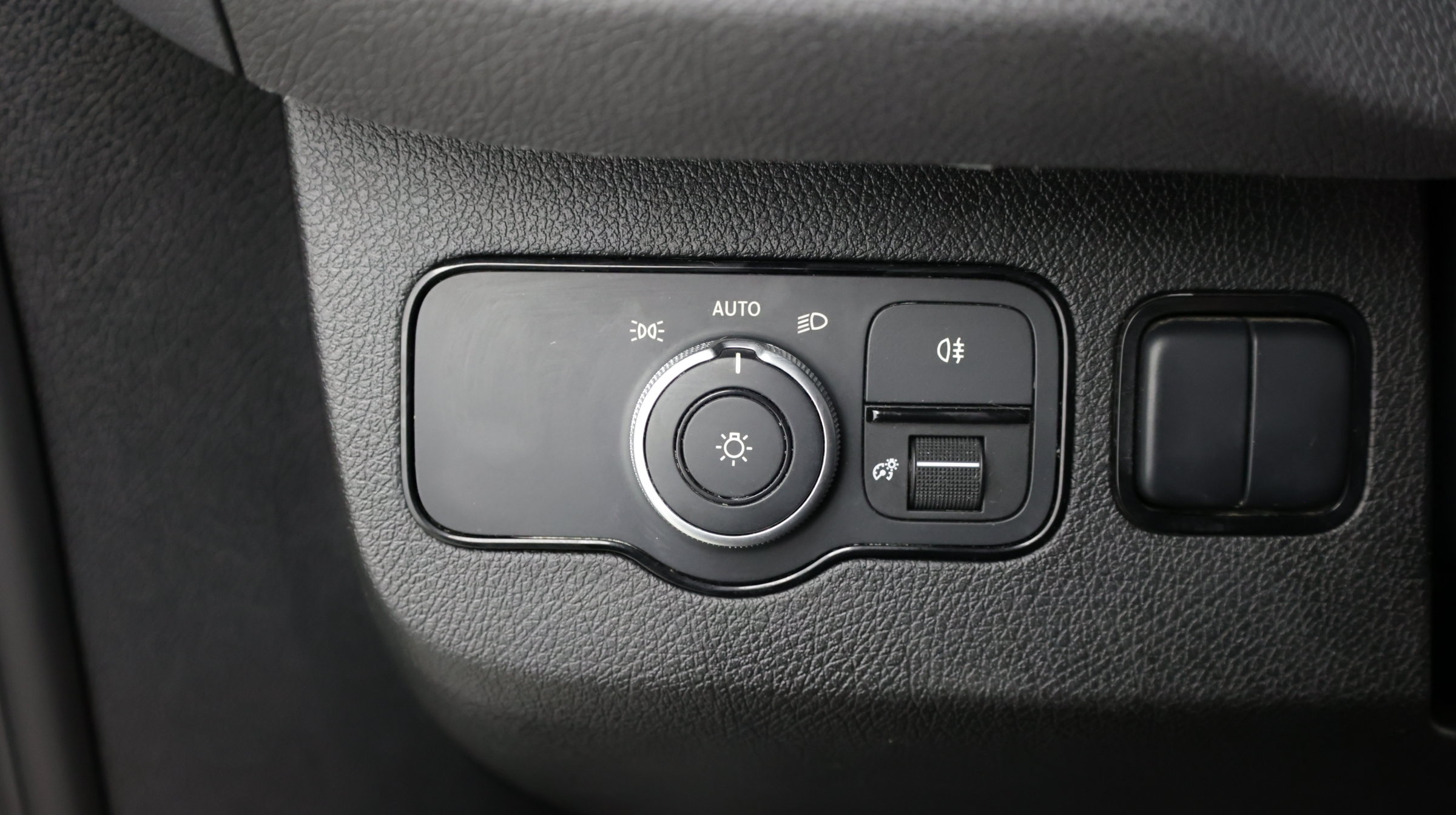 Used 2023 Mercedes-Benz Sprinter 2500 image 14