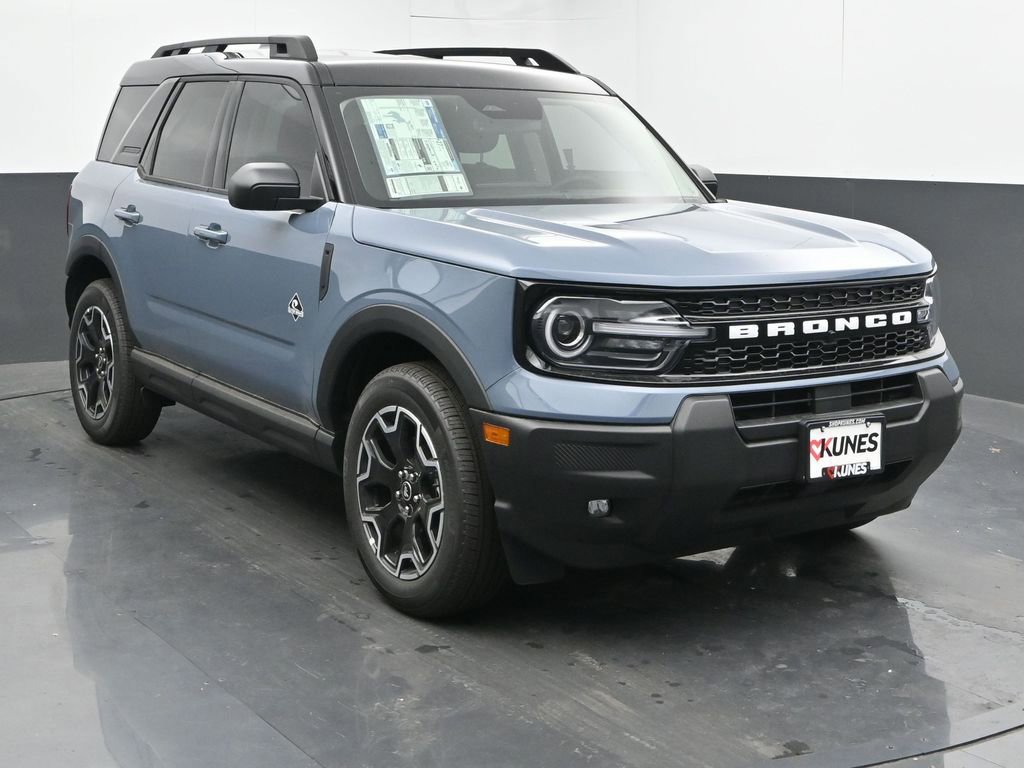 New 2025 Ford Bronco Sport Outer Banks image 2