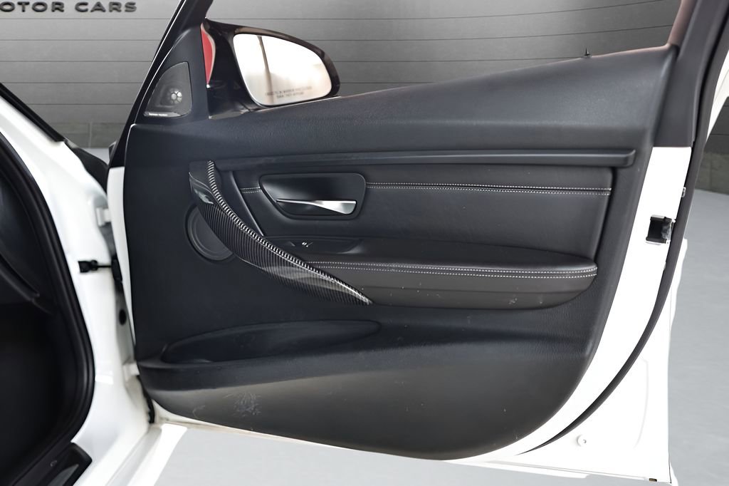 Used 2016 BMW M3 RWD image 57