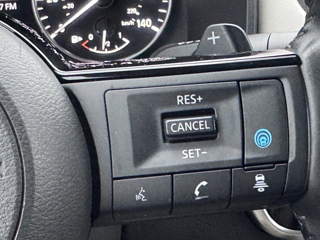 Used 2021 Nissan Rogue SL image 9