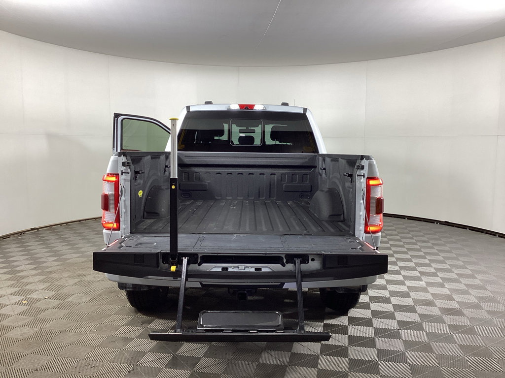 Used 2021 Ford F150 Lariat w/ Equipment Group 502A High image 35