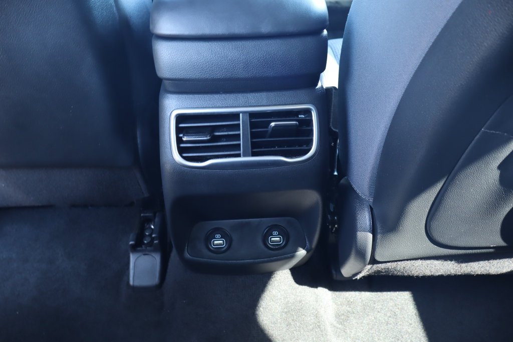 Used 2023 Hyundai Santa Fe SEL FWD image 33