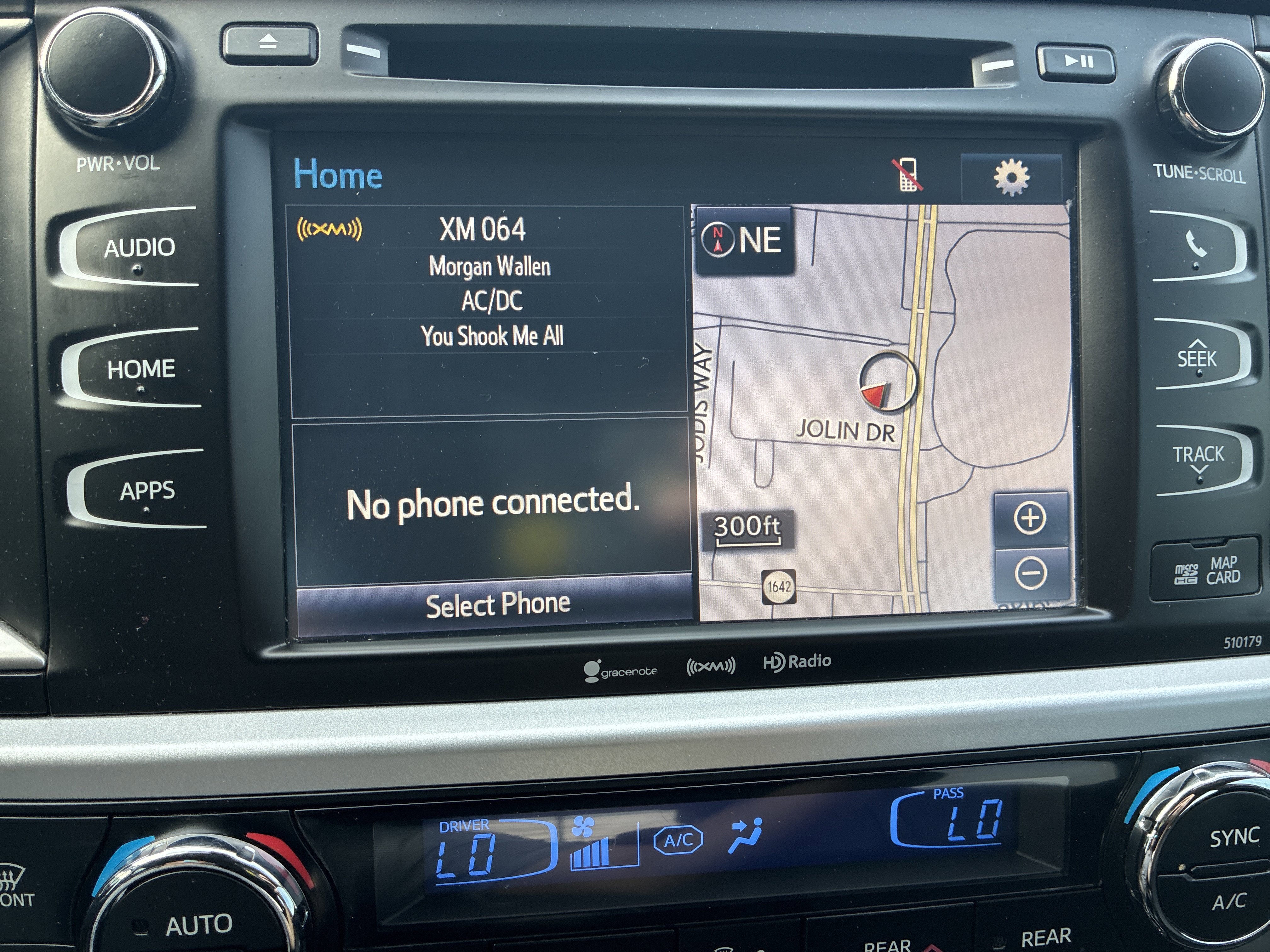 Used 2017 Toyota Highlander SE AWD/4WD image 45