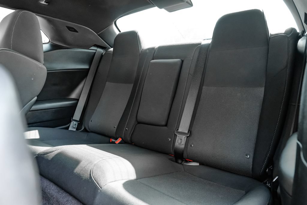 Used 2016 Dodge Challenger R/T Scat Pack RWD image 37