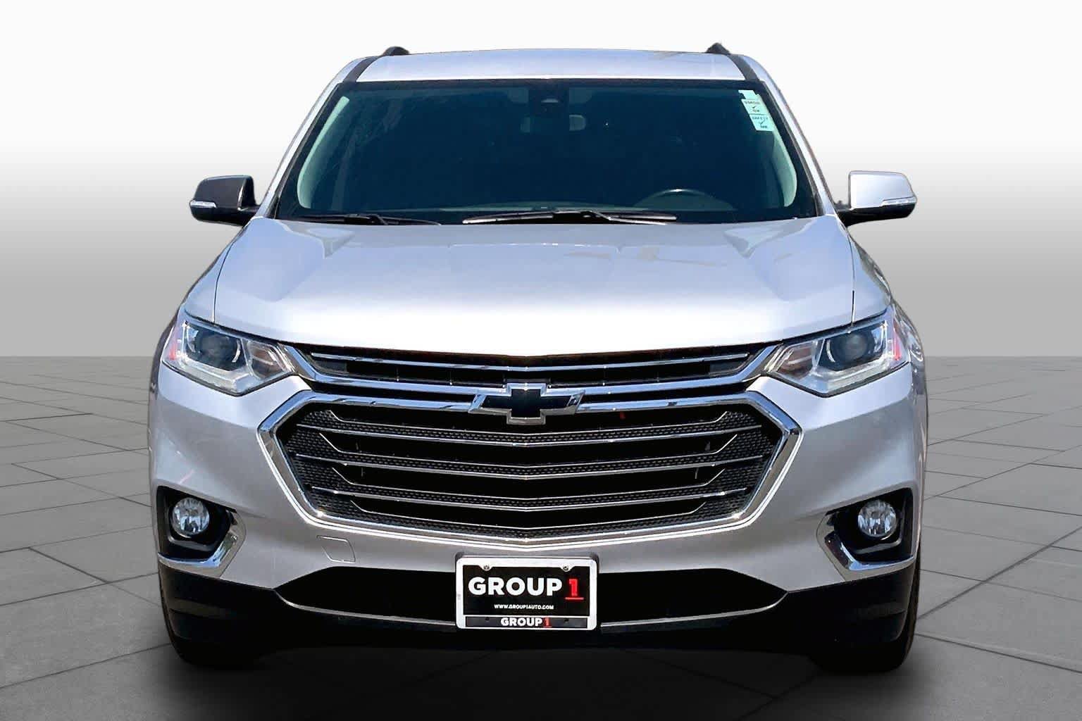 Used 2021 Chevrolet Traverse LT FWD image 3