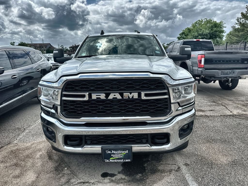 Used 2023 RAM 2500 Tradesman w/ Chrome Appearance Group image 2