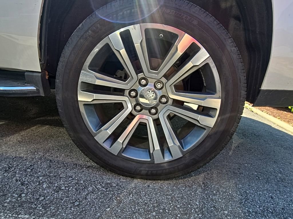 Used 2017 GMC Yukon Denali w/ Open Road Package AWD/4WD image 10