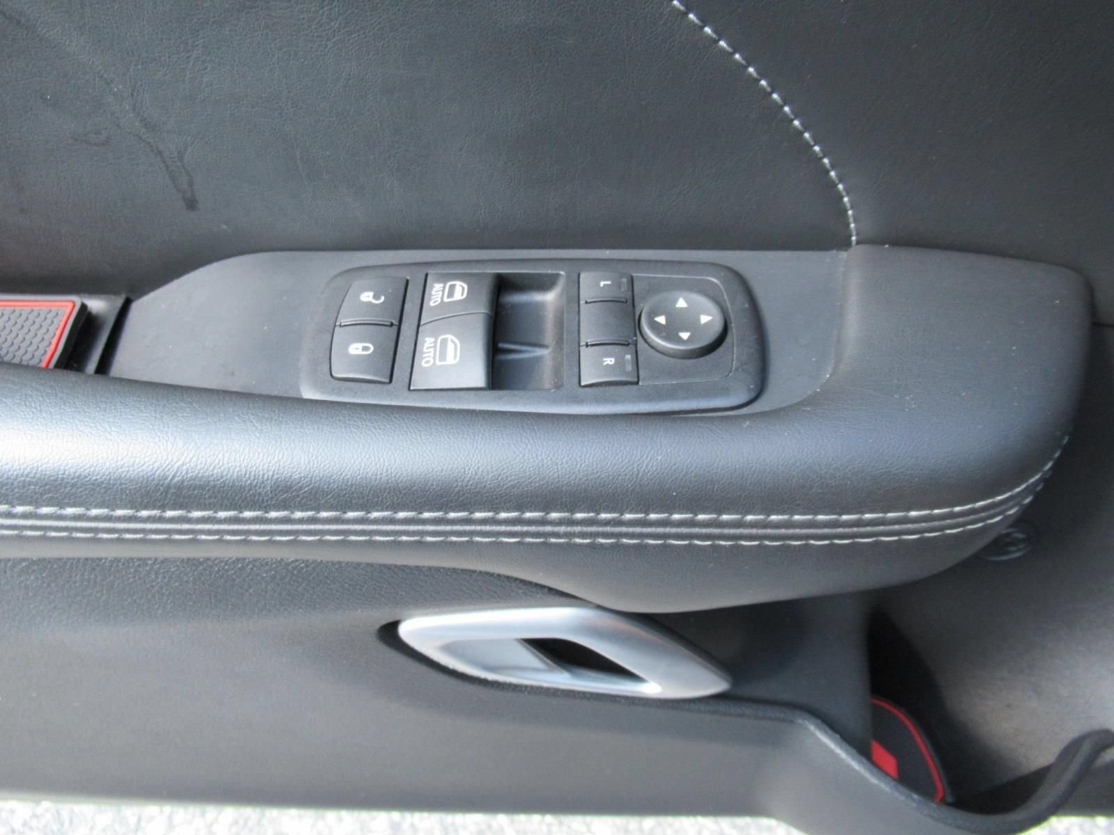 Used 2015 Dodge Challenger R/T Scat Pack w/ Leather Interior Group RWD image 20
