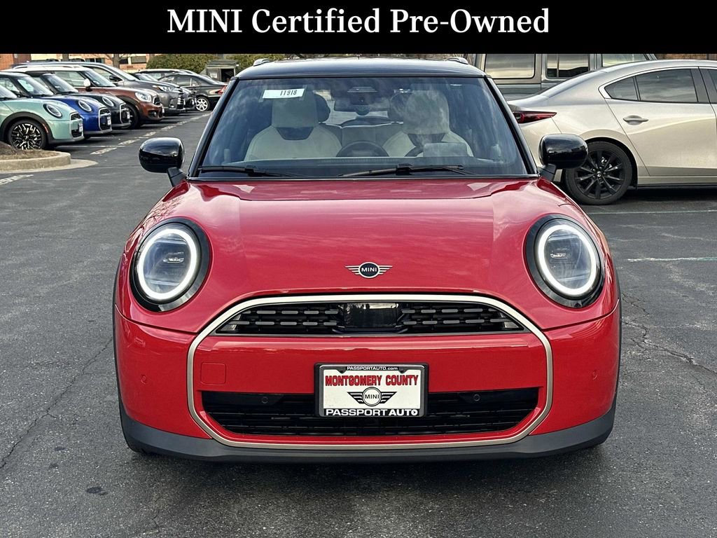 Used 2025 MINI Cooper 2-Door Hardtop image 6