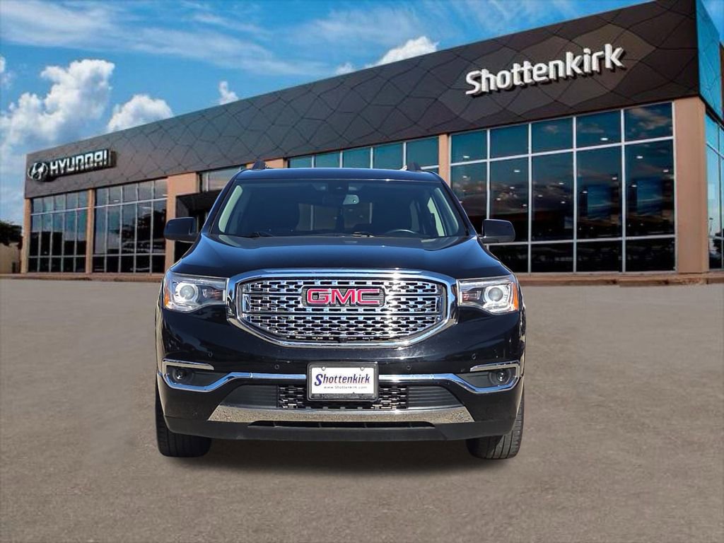 Used 2019 GMC Acadia Denali w/ Technology Package video 2