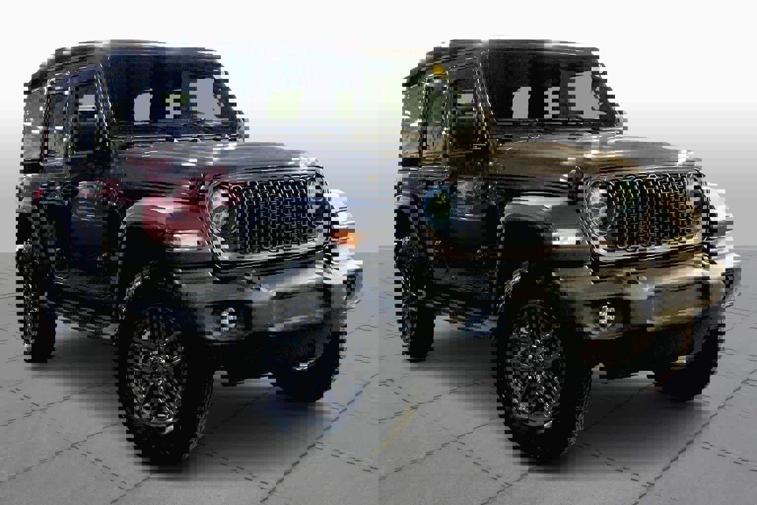 Used 2024 Jeep Wrangler Sport S image 3