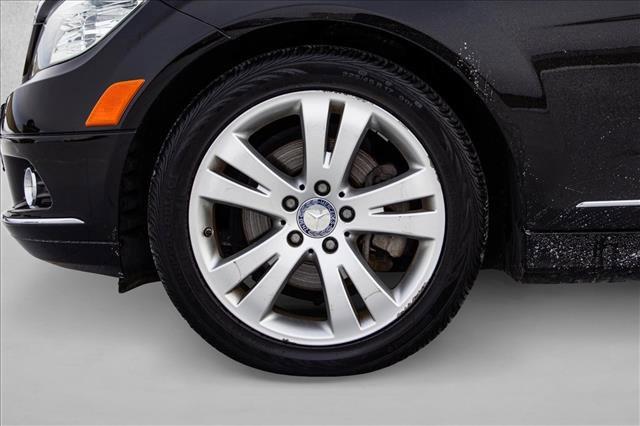 Used 2011 Mercedes-Benz C 300 4MATIC Sedan image 9