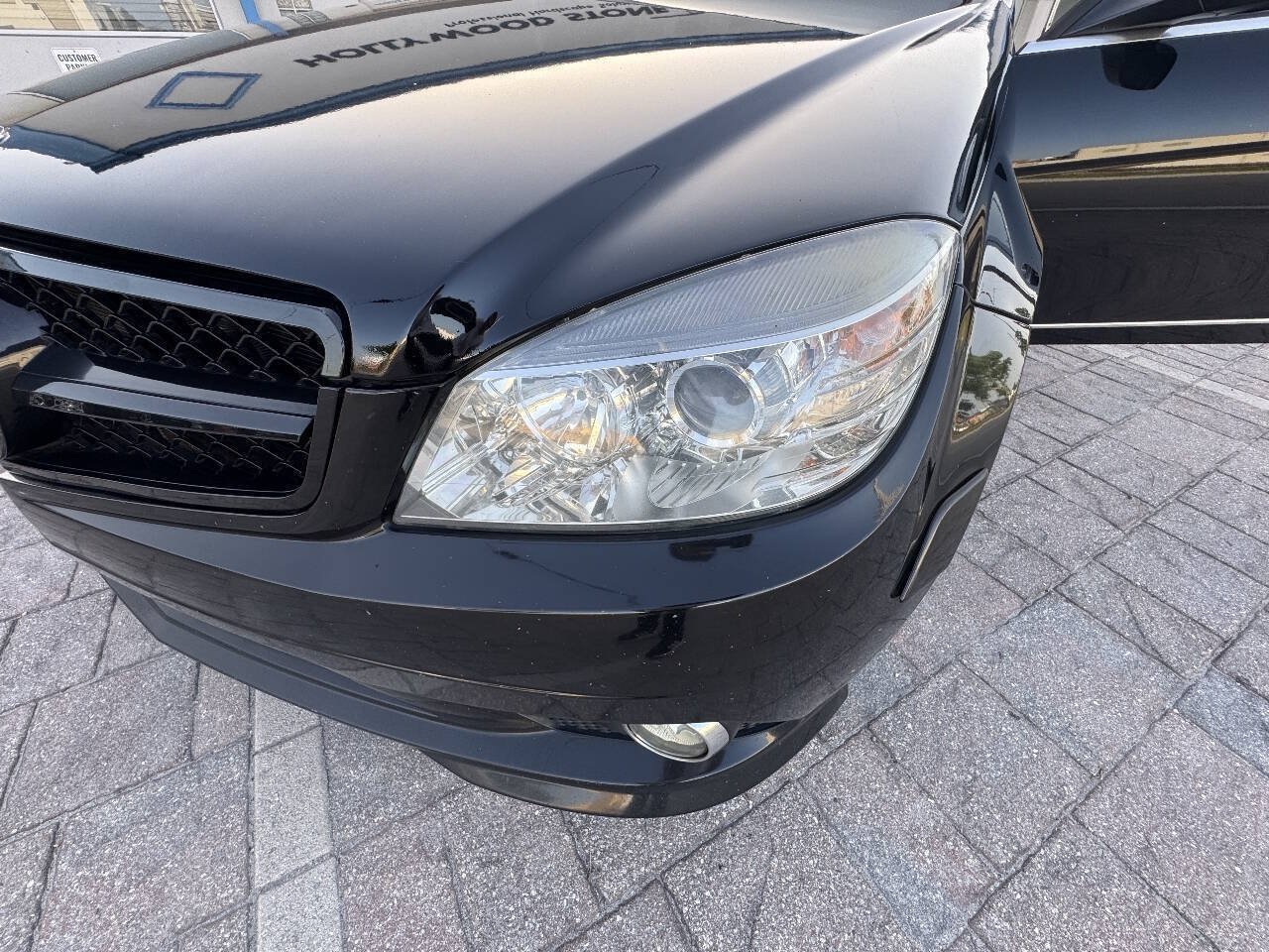 Used 2009 Mercedes-Benz C 300 Sedan image 16