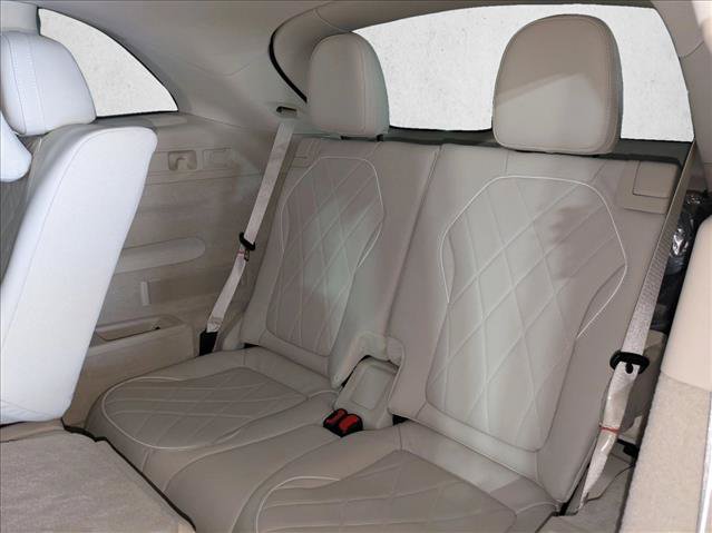 New 2026 Mercedes-Benz EQS 550 4MATIC SUV image 18