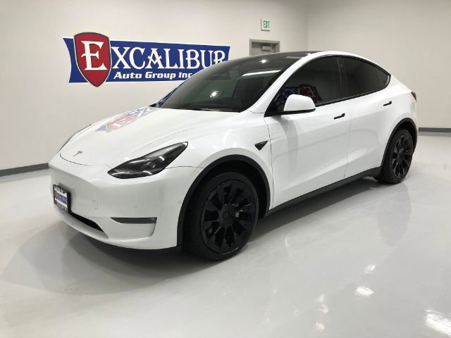 Used 2022 Tesla Model Y Long Range image 4