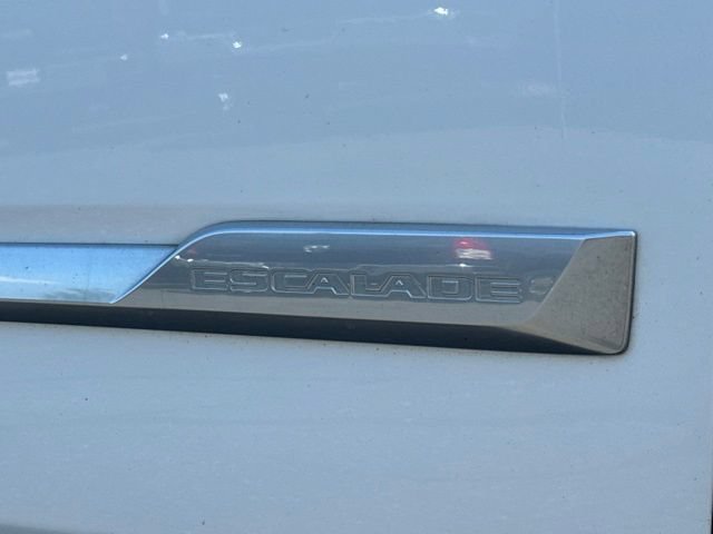 Used 2020 Cadillac Escalade ESV Luxury AWD/4WD image 4