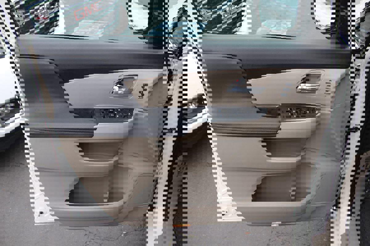 Used 2015 Honda Odyssey Touring Elite image 17